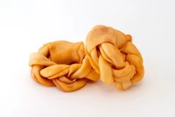 Gloria Pets Snackys Rawhide Chews Twisted Donut Honey Flavor 5 Gloria Pets Snackys Rawhide Chews Twisted Donut Honey Flavor -Dog Supplies Sale Store snackys rawhide masticable donut trenzado sabor miel 2